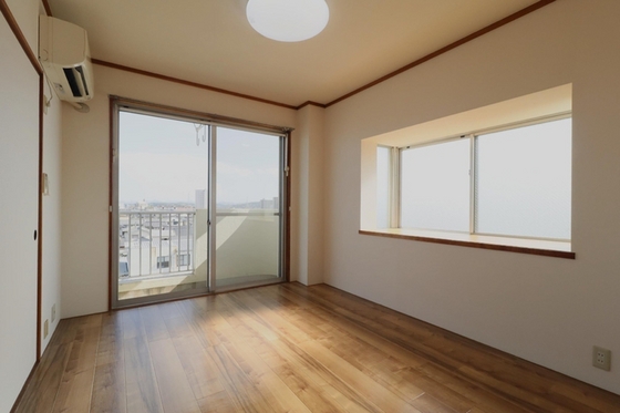 レジデンス板野