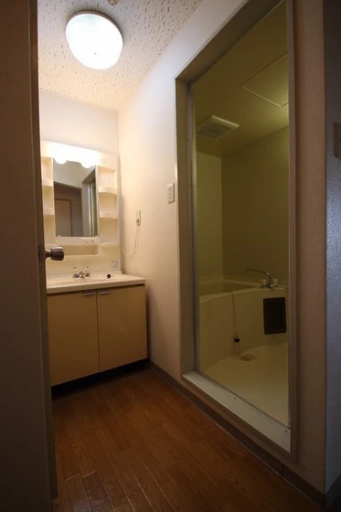 レジデンス板野