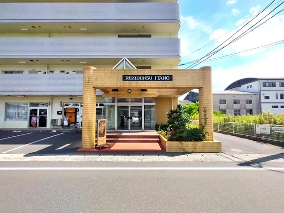 レジデンス板野