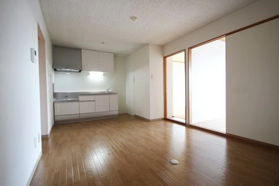 レジデンス板野