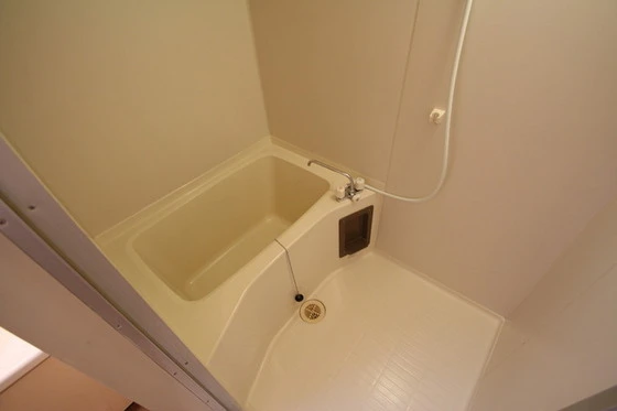 レジデンス板野