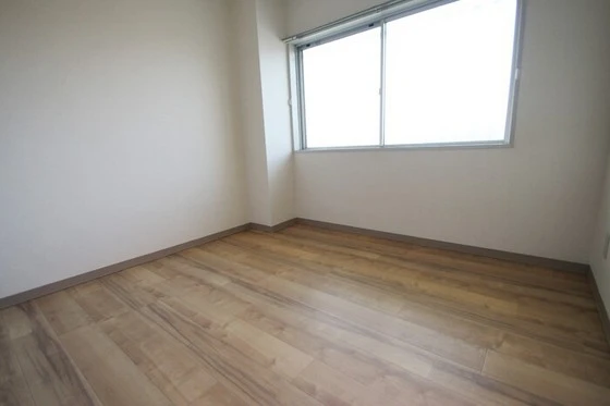 レジデンス板野