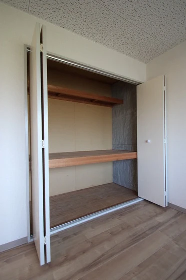 レジデンス板野