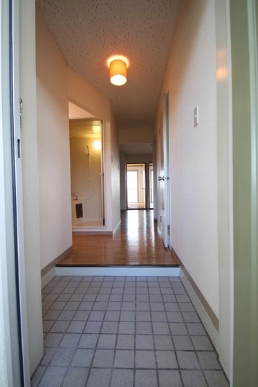 レジデンス板野