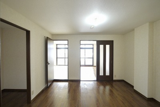 シャインブライトリー寿館