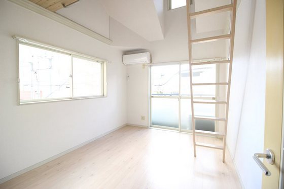 アバンティ奉還町