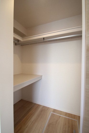 エステイ学南町