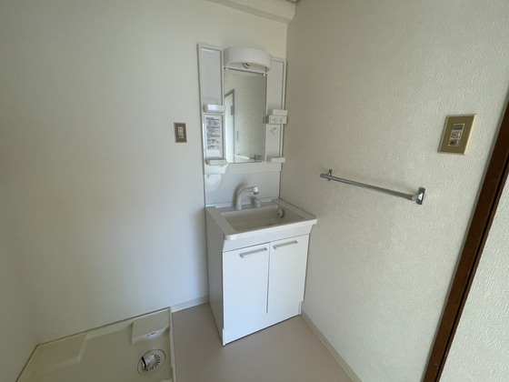 リラティブ古江