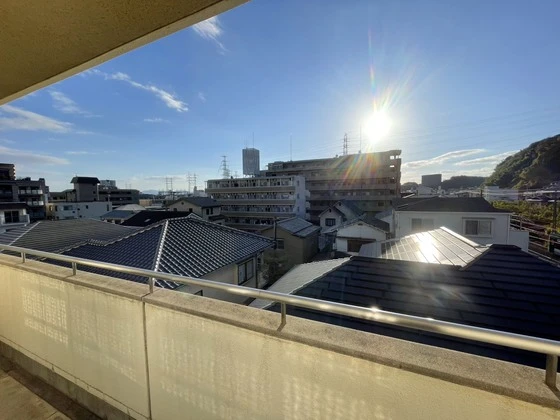 リラティブ古江