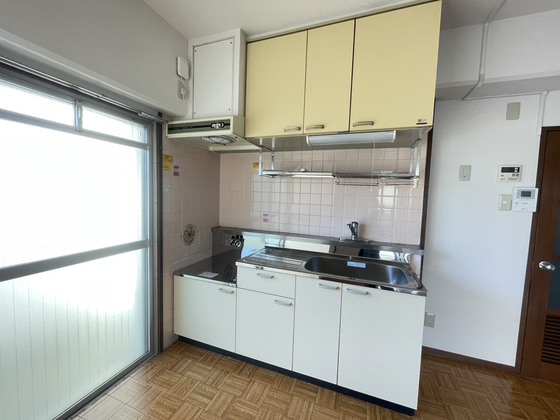 リラティブ古江