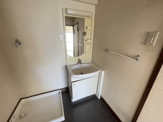 リラティブ古江