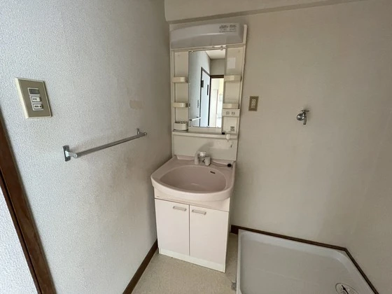 リラティブ古江