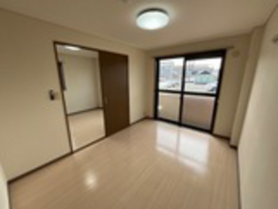 ティーワイケイ