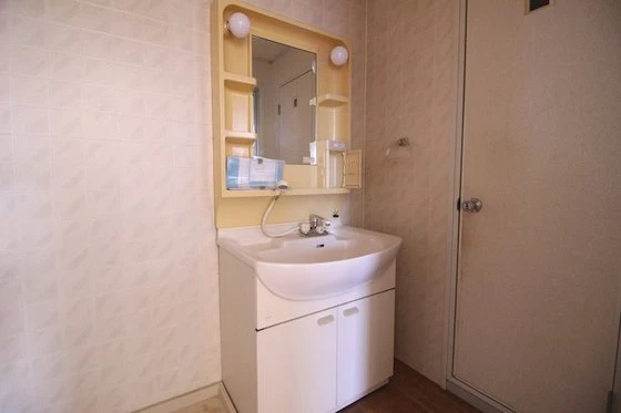 グランジュール津島 A