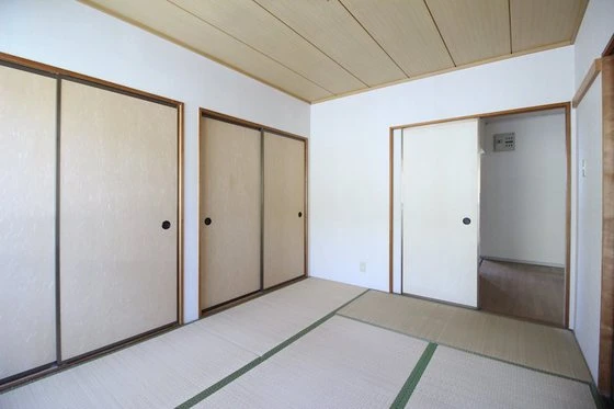 グランジュール津島 A