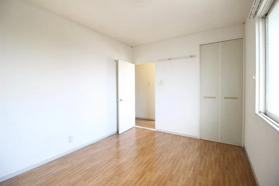 グランジュール津島 A