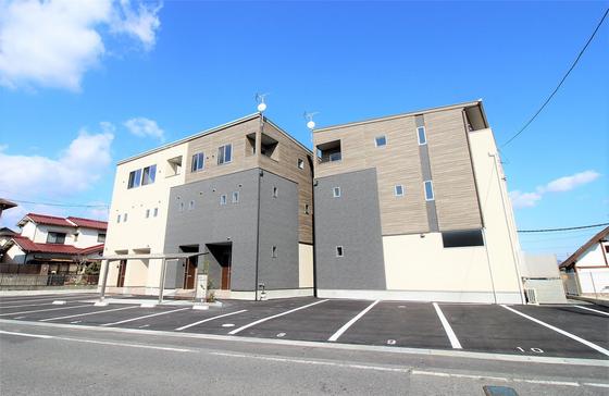 Calm Promenade(カルム プロムナード)