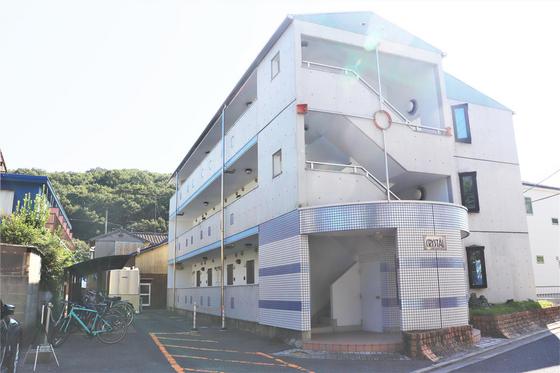 クリスタル・ハイツ