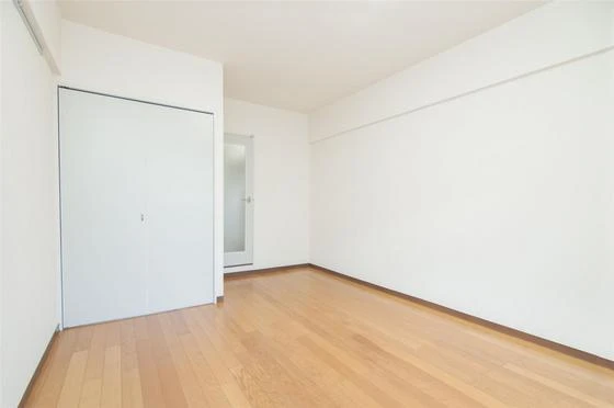 クリスタル・ハイツ