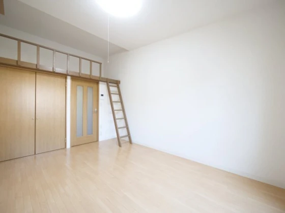 メゾンドゥクロワ