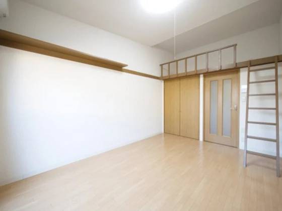 メゾンドゥクロワ