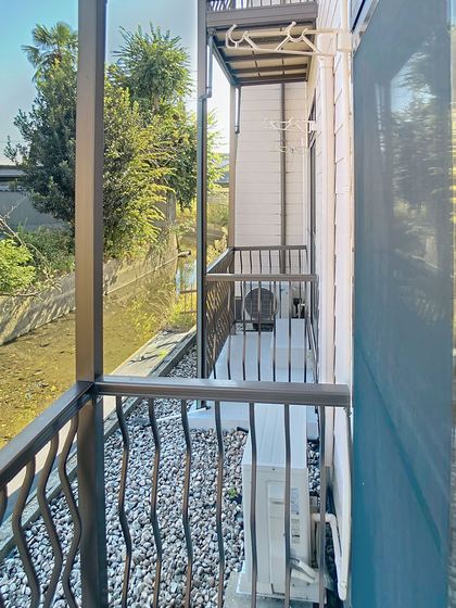 ニューフロント