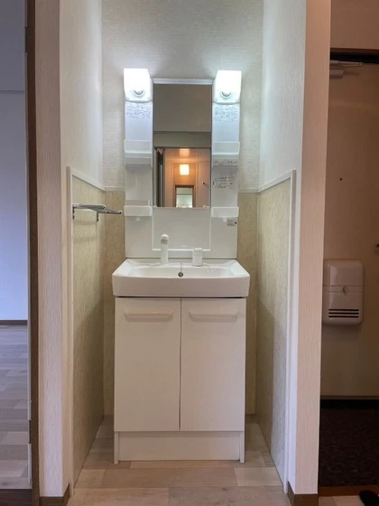 ニューハピニスA棟