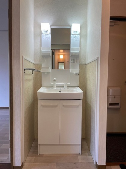 ニューハピニスA棟