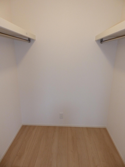 アクシス牛野谷