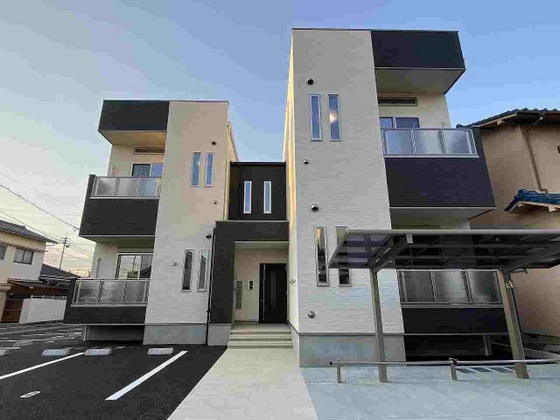 GRANDTIC MK 赤田(グランティック エムケイ アコダ)