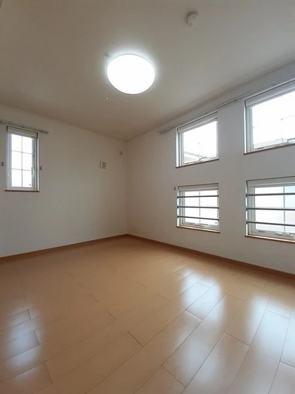 グリーン・コート 幸 A