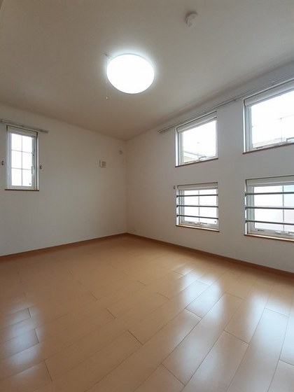 グリーン・コート 幸 A