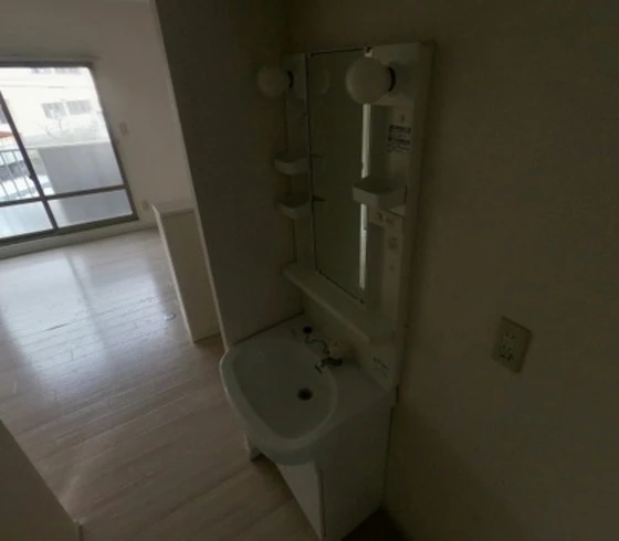 A APARTMENT NISHIICHI