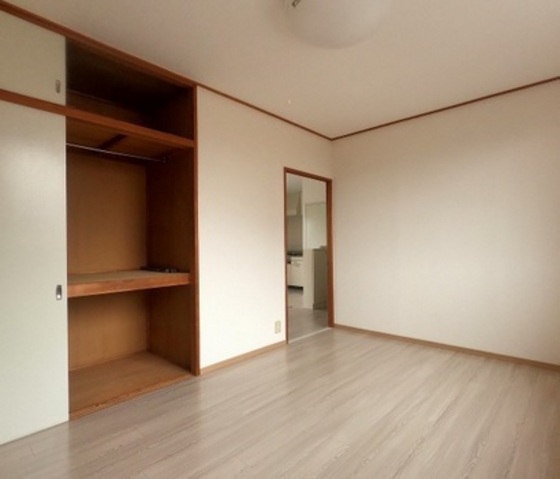 A APARTMENT NISHIICHI