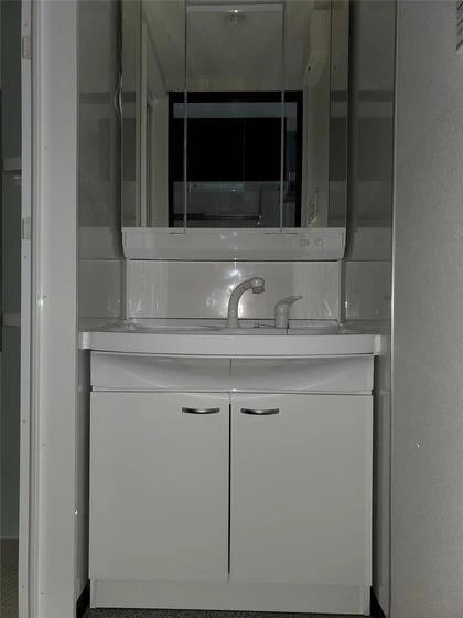 コクーン大元駅前