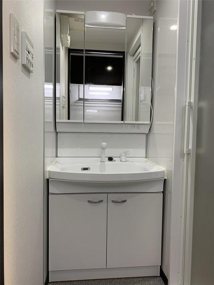 コクーン大元駅前