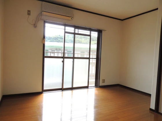 ホワイトメゾンミツオカ