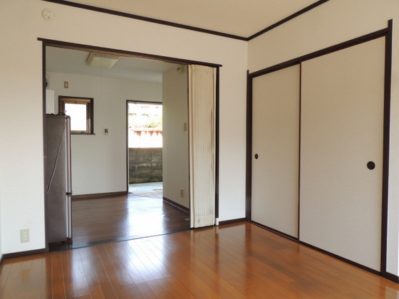 ホワイトメゾンミツオカ