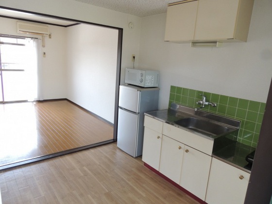 ホワイトメゾンミツオカ