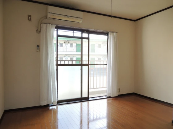 ホワイトメゾンミツオカ