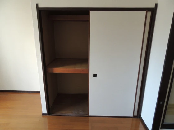 ホワイトメゾンミツオカ