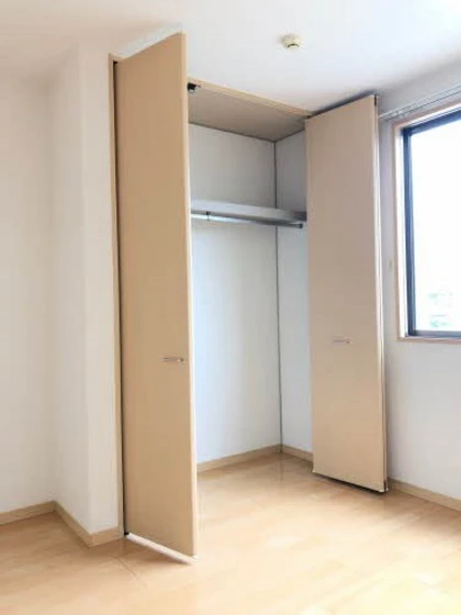 シャーメゾン松新