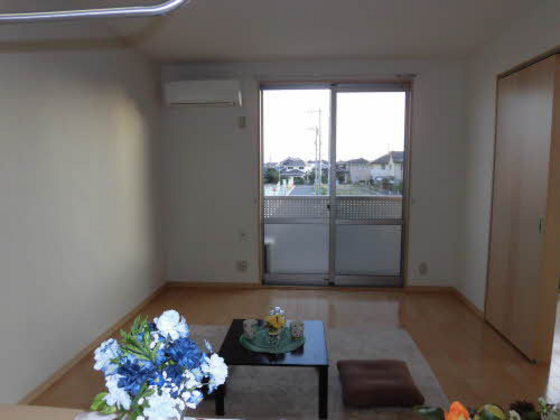 シャーメゾン松新