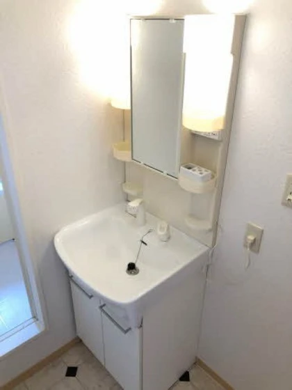 シャーメゾン松新