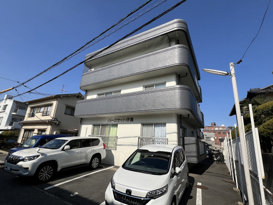 パークサイド伊島