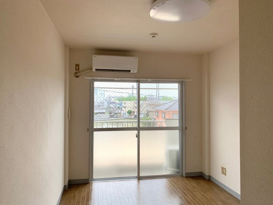 コンチネンタル学南町