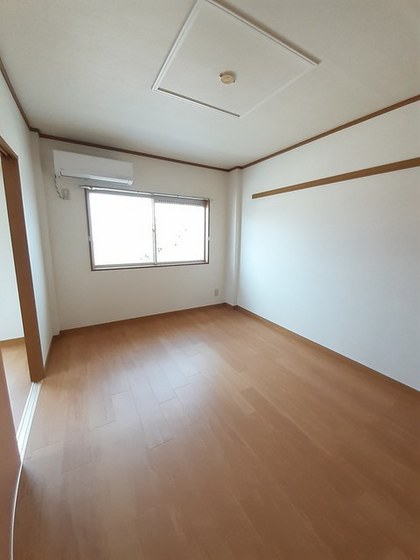 エルディム内田B