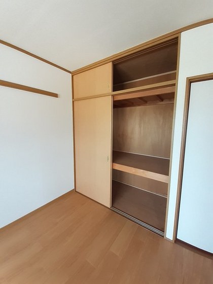 エルディム内田B