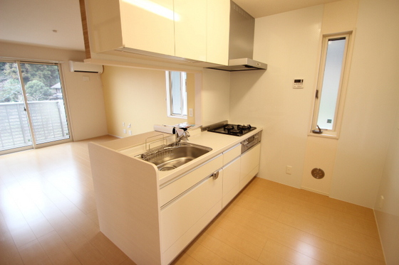 パーシモンズ B棟