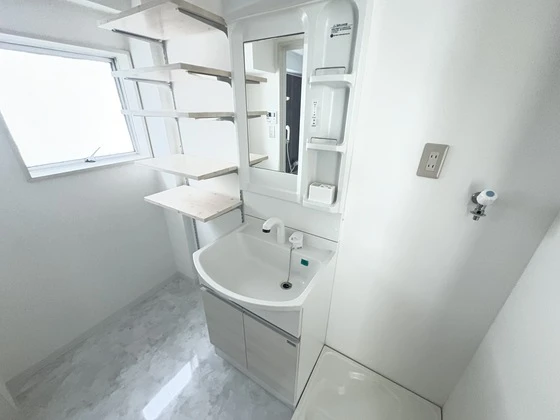 charel白島九軒町